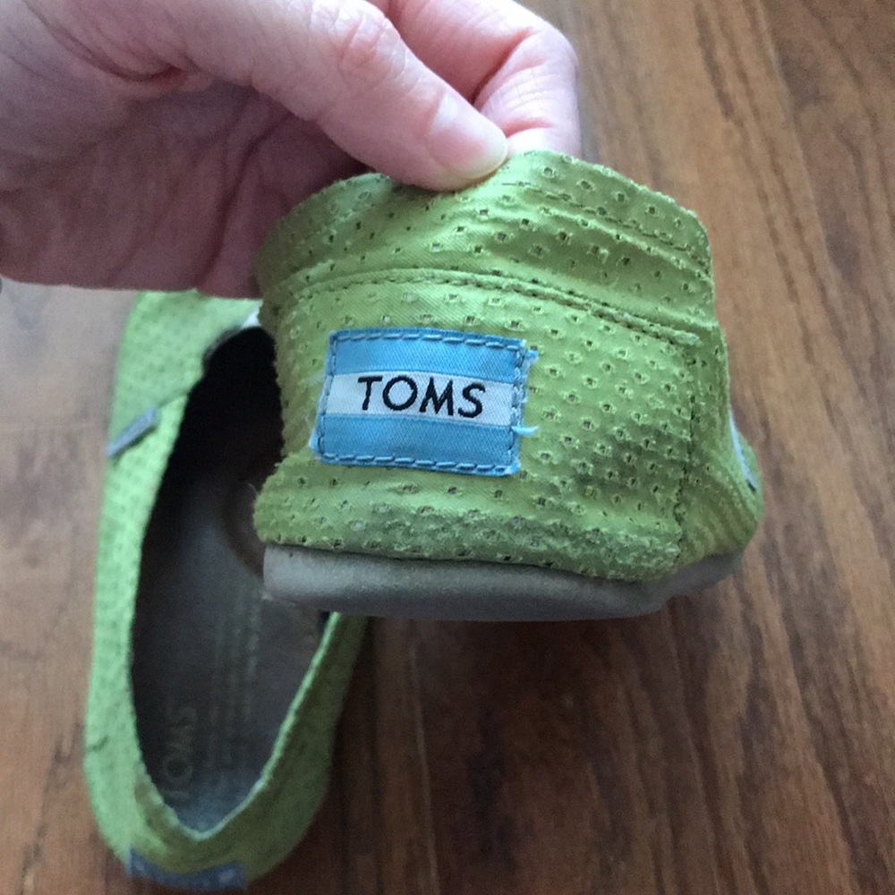 Lime Green Jersey Toms - Picture 3 of 13